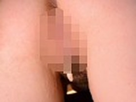 パツキン狂いのAV監督ラムチョップがNYで知り合った可愛い金髪の女の子をスイート・ルームに呼び出して調教し、無理やり花岡じったに中出しさせた　サンプル画像06